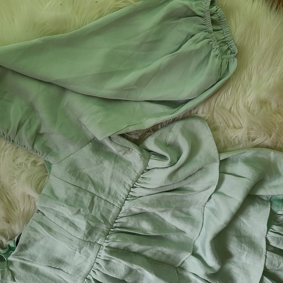 Dress - Picture 6 of 6